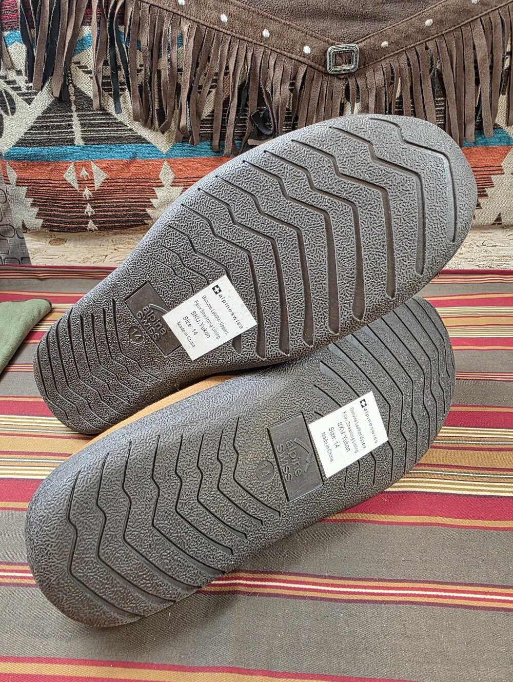 Alpine Swiss Yukon MEN'S Suede Slippers - Picture 5 of 6